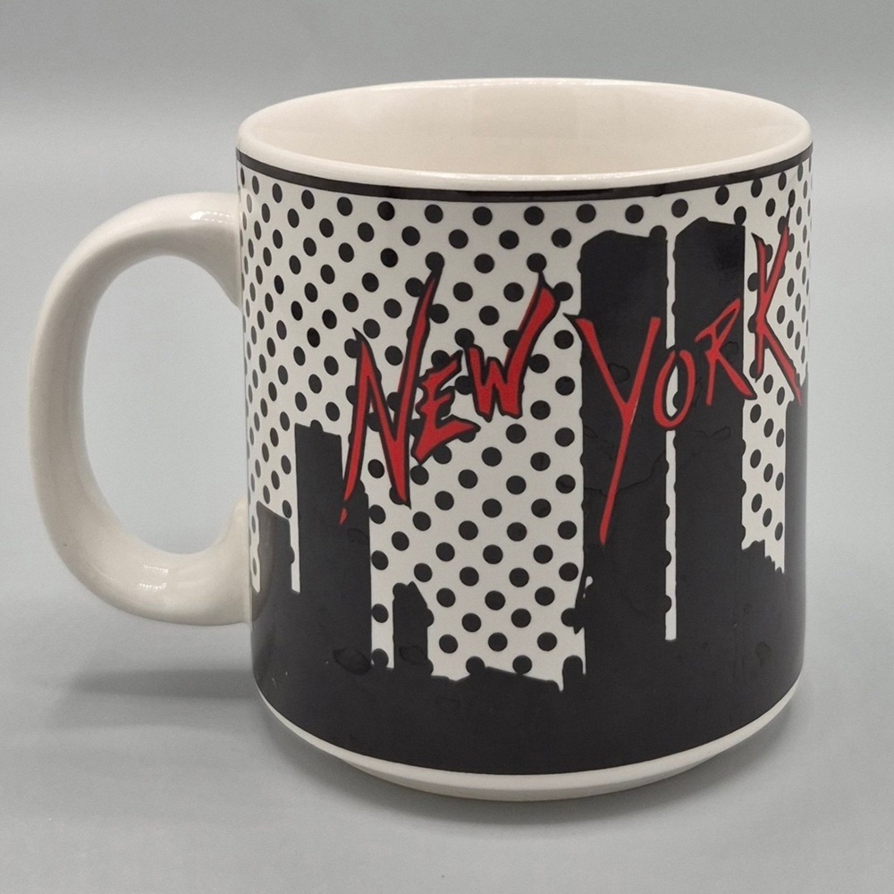 Vintage 1986 The Paradies Shops New York City Skyline Polka Dot Ceramic Mug